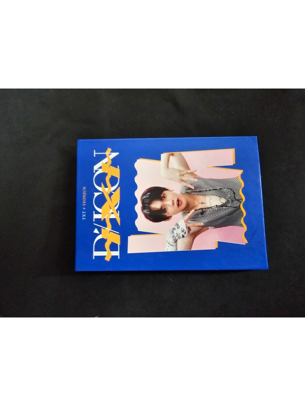 TXT The Chaos Chapter: FREEZE Album Photo Card Holder Book